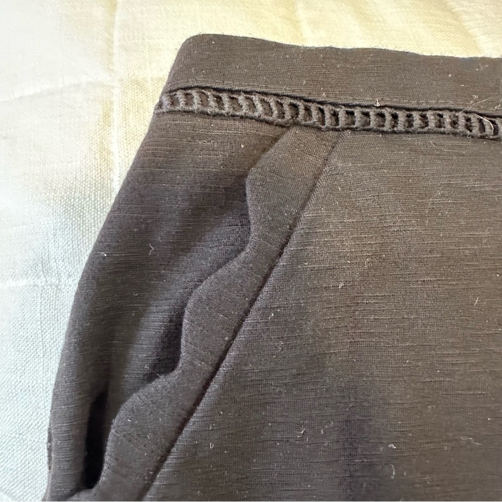 Berenice Scallop Hem Skirt | SKIES ARE BLUE | Size Medium - Picture 6 of 7